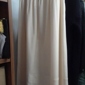 Jcrew Cream pleated skirt